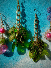 Load image into Gallery viewer, š Golden Leaf Cascade Earrings