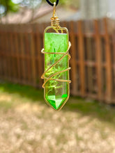 Load image into Gallery viewer, šVerdant Whirl ā Celestial Prism Green Aura Quartz Necklaceš§š»