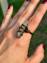 Load image into Gallery viewer, ⚫ Midnight Silver Hematite Coated Quartz Power Ring (Size 8)