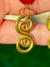 Load image into Gallery viewer, Red Faceted Crystal Heart Spiral Earrings ❤️
