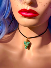 Load image into Gallery viewer, 🧚🏻Sugar Crystal Dreams Dyed Druzy Agate Crystal Necklace ✨
