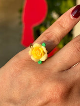 Load image into Gallery viewer, 🌼 Sunny Bloom Yellow Flower Ring (Size 5)
