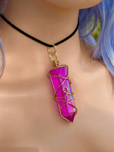 Load image into Gallery viewer, Velvet Vortex – Magenta Celestial Prism Aura Quartz Necklace
